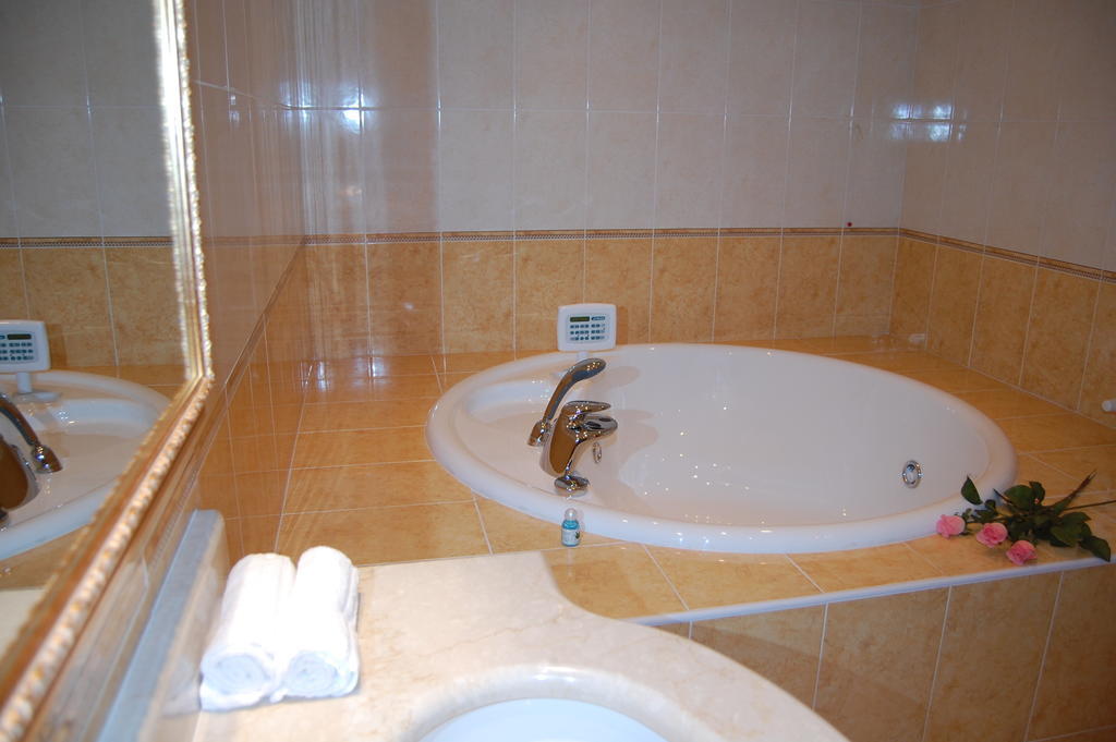 Hotel Motel Gold Calcinate Luaran gambar